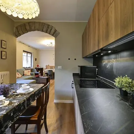 Appartement Maison Dora *